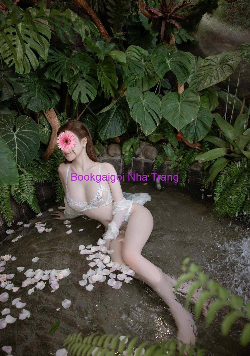 Mộc Trà - Hoa Khôi Xinh Đẹp Tinh Tế Tại Gái Gọi Xinh Đẹp Nha Trang (10)